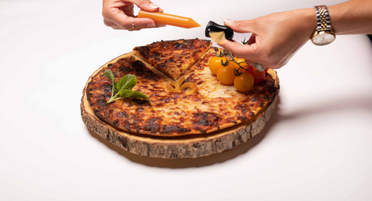 Homemade Pizza (Dough) | Spicy Pepper & Garlic Crayon